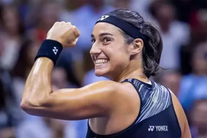 Carolina Gracia posing for a photograph after winning the match. Is Caroline Garcia Married